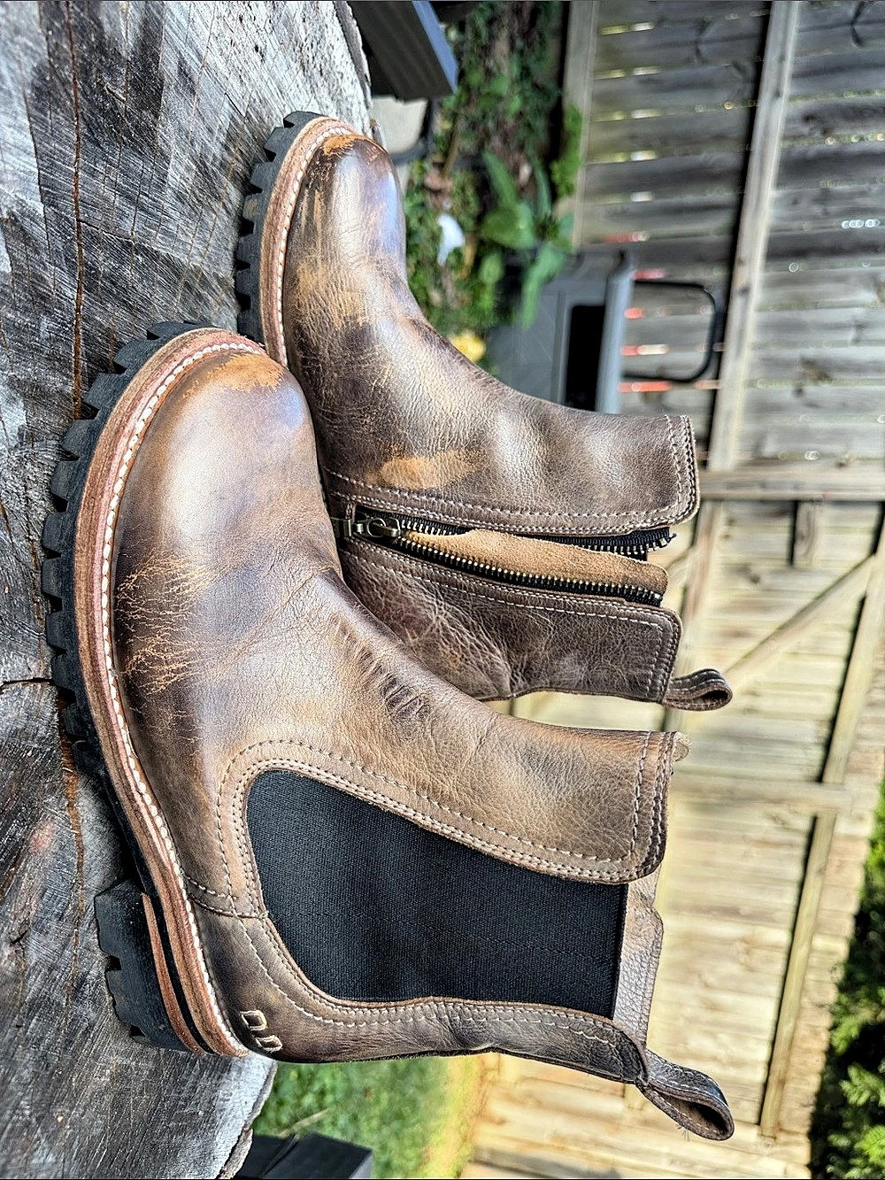Bed|Stu Brown Zipper Ankle Boots